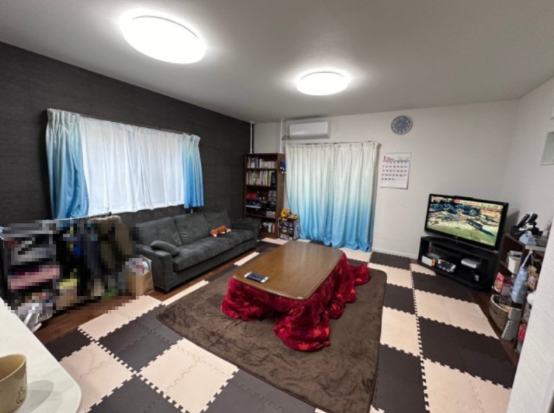 中古戸建　伊丹市西野5丁目　令和2年築の居間・リビング