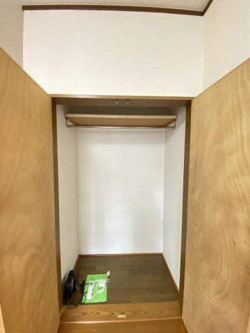 エスポワールの収納|洋服がかけられます
