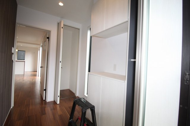 鴨部高町　中古戸建　西棟（未入居）の収納|玄関収納