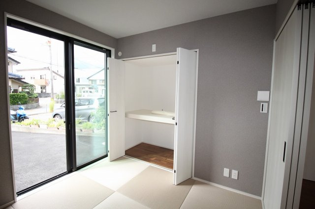 鴨部高町　中古戸建　西棟（未入居）の和室|1Ｆ　4.5帖