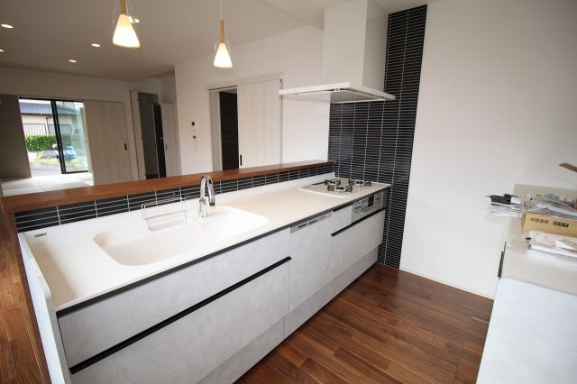 鴨部高町　中古戸建　西棟（未入居）のキッチン