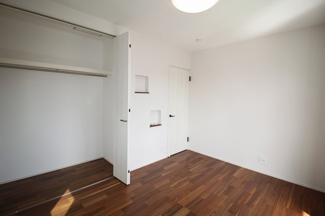 鴨部高町　中古戸建　西棟（未入居）の洋室|2Ｆ　南西の部屋　6.0帖　