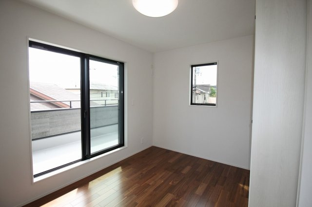 鴨部高町　中古戸建　西棟（未入居）の洋室|2Ｆ　南西の部屋　6.0帖　