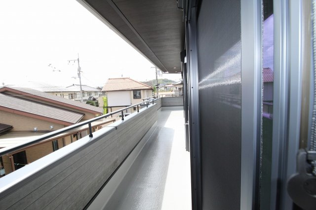 鴨部高町　中古戸建　西棟（未入居）のバルコニー|2Ｆ　南東の部屋　7.0帖　