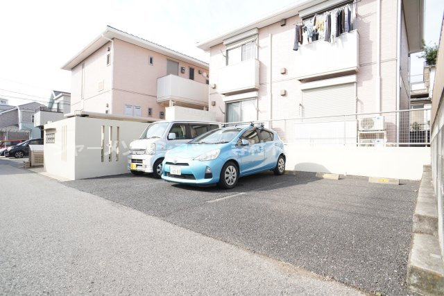 ディアコートの駐車場