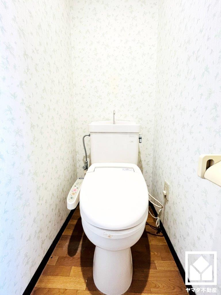 宇治市木幡御蔵山　中古戸建のトイレ