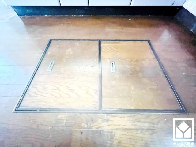 宇治市木幡御蔵山　中古戸建の収納