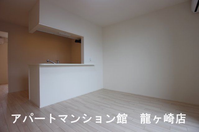 202の居間・リビング