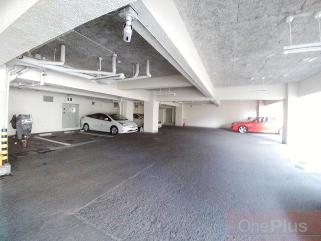 東急ドエル摩耶の駐車場