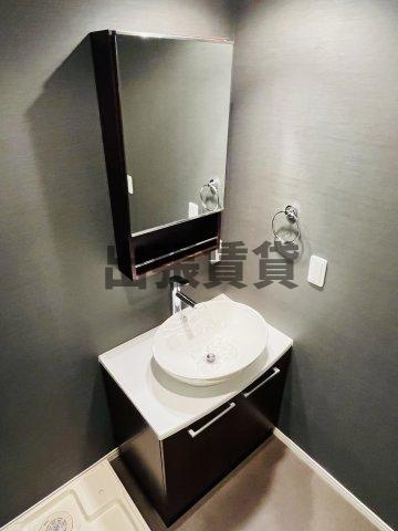 仲介手数料０円！クオリア荒子の洗面所