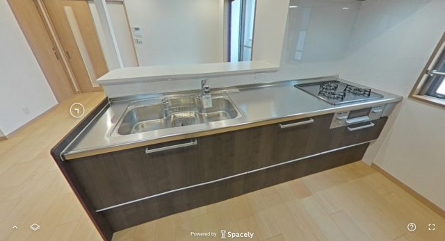 茅ヶ崎市美住町12-51のキッチン