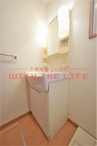 リブレア宮ノ陣【キャッシュバック対象物件】の独立洗面台|独立洗面台、朝の身支度には欠かせません