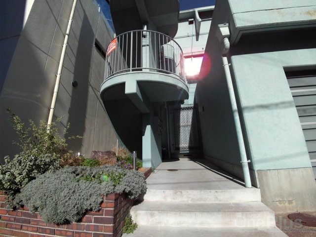 笠原マンションのエントランス