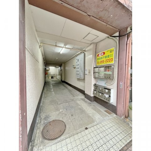 太田ビルのエントランス|エントランス