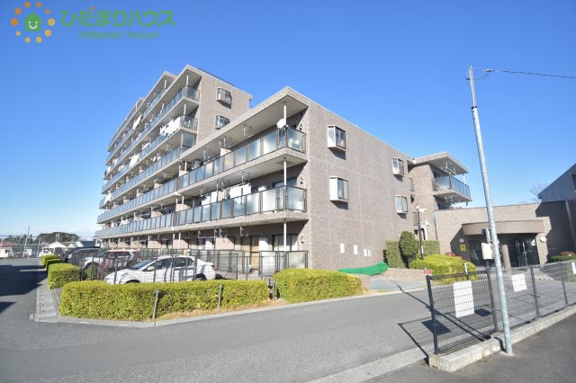 コスモ東大宮の外観