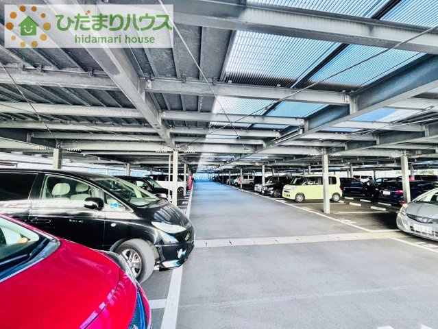 北本ハイデンス1号棟の駐車場