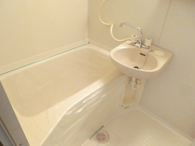 【浴室】 | ハイツTakahashi | ハイツTakahashi※写真は同物件別部屋です