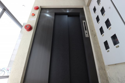 【エントランス】 | メゾンド山手 | エレベーター１基あり