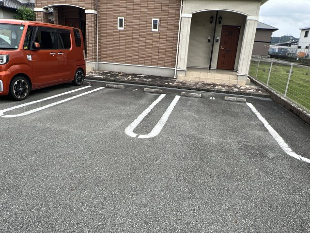 ボニート・ショコラⅠの駐車場