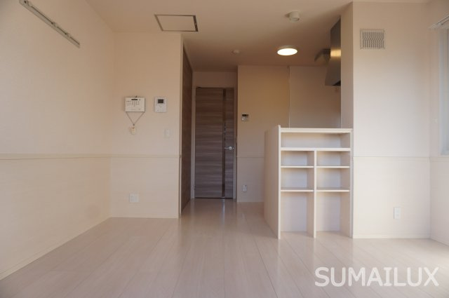 熊本市西区春日４丁目のアパートの居間・リビング