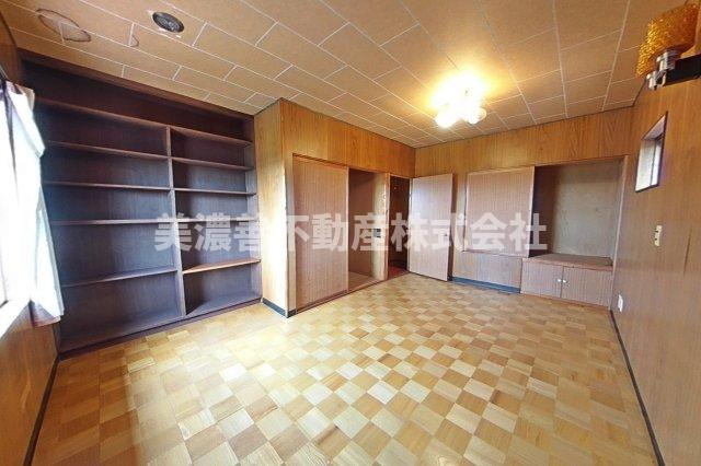 ６１３７０　大垣市墨俣町墨俣中古戸建ての洋室