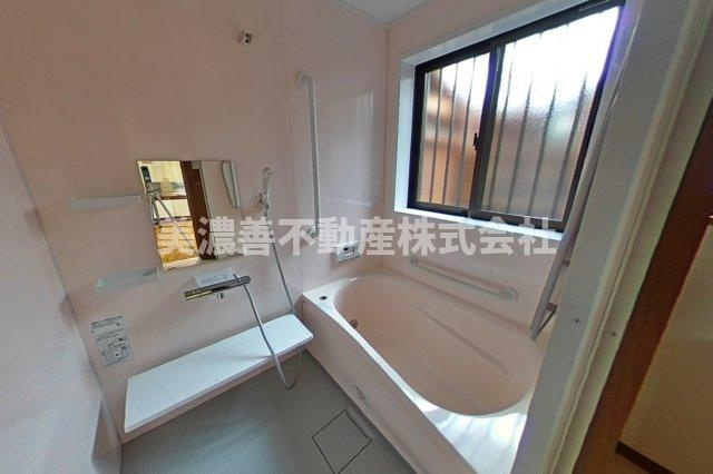 ６１３７０　大垣市墨俣町墨俣中古戸建ての浴室