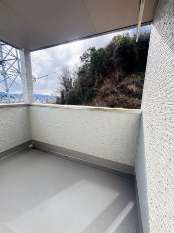 広島市西区新庄町　新築一戸建てのバルコニー|広々としたバルコニーです