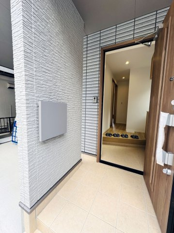 広島市西区新庄町　新築一戸建ての玄関|きれいな玄関です