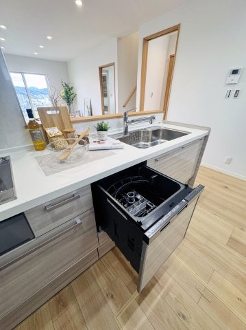 広島市西区新庄町　新築一戸建ての設備