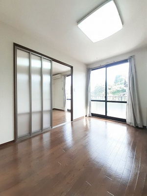 【居間・リビング】 | パーシモンハイツⅡ