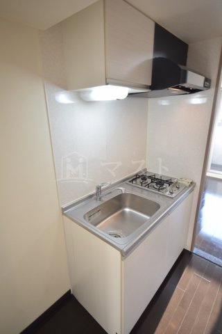 エスカーサ心斎橋イーストのキッチン