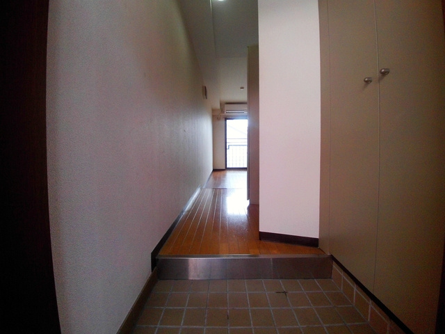 ロマネスク六甲第２の玄関