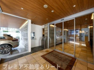 【エントランス】 | 毎日通るロビーはこのようになっています