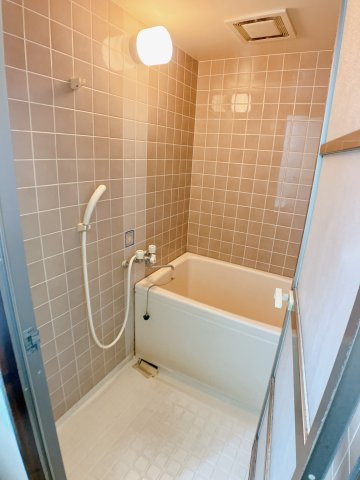 辻ハイムの浴室