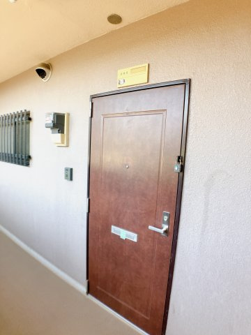 辻ハイムの玄関