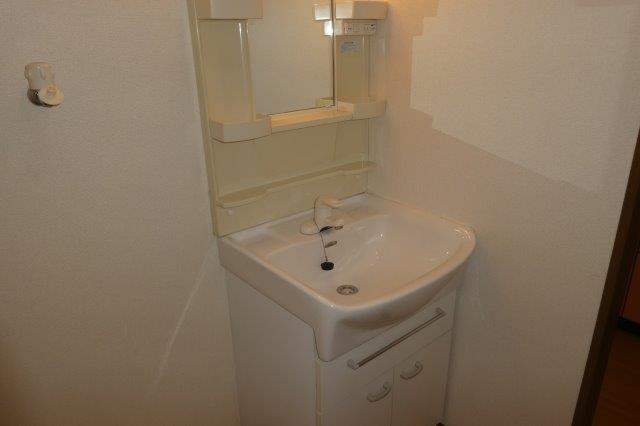 Demainの独立洗面台