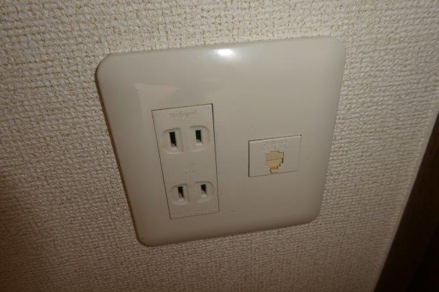 Demainの設備|電話モジュラー