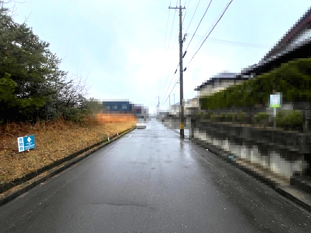 東近江市蒲生堂町68坪土地の前面道路含む現地写真