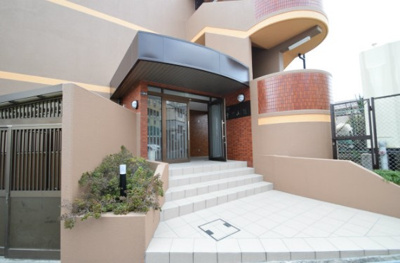 【エントランス】 | パティオ千里山3 | エントランス★