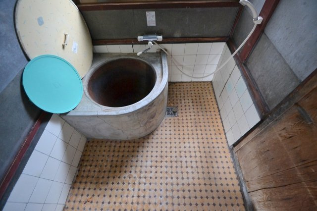 呉市西惣付町戸建ての浴室