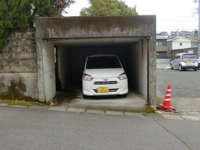 【駐車場】の画像