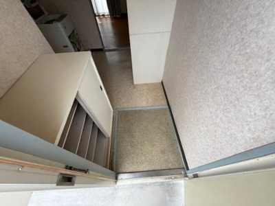 【玄関】 | 鶴居荘A棟