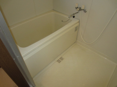 【浴室】 | 萬世ハイツ2 | 落ち着いた空間のお風呂です