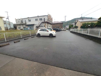 【駐車場】 | グリーンウッド