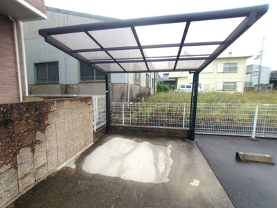 【駐車場】 | グリーンウッド