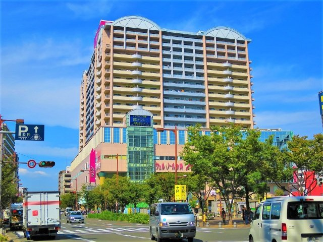 オリーブスクエアの周辺|イオン布施駅前店(スーパー)まで100m