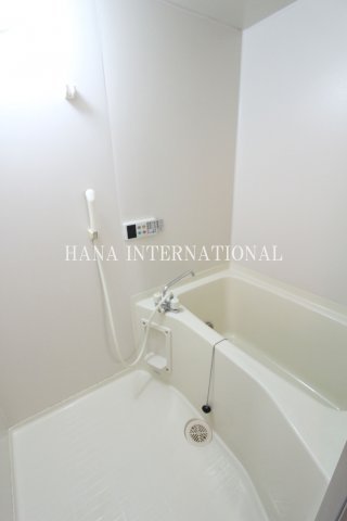 レオパレスブラウンブレッドの浴室