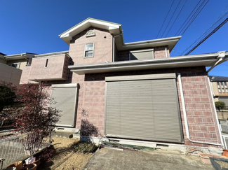 【外観】 | 八街市文違　中古戸建 | 平成16年7月築リビング約18.7帖カウンター 駐車2台可能（車種制限あり）東南角地 ユニットバス