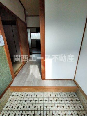 【玄関】 | 東石切町４丁目貸家