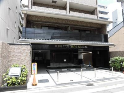 リーガル京都四条烏丸の駐車場|外観